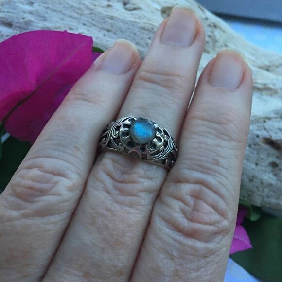 Natural Blue Labradorite Sterling Silver Detailed Ring size 8.5 - Picture 6 of 7